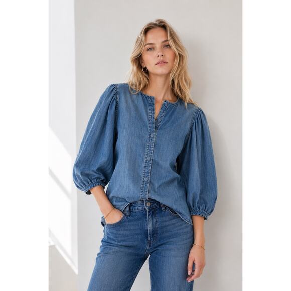 Madewell Tops - Madewell Denim Puff Sleeve Button Up Chambray Top Size 6